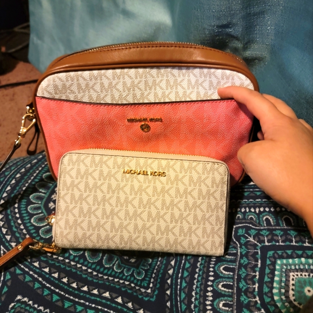 Michael Kors Colorblock crossbody and wallet